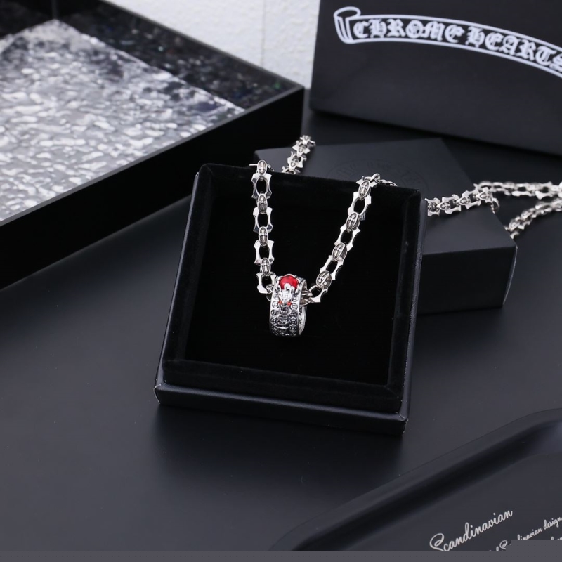 Ch**me He**ts necklaces
